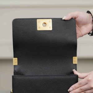 Chanel leboy 小球纹黑金小号 图8