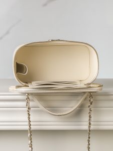 Chanel 25c 新款 手柄盒子包 荔枝牛 米白 图8