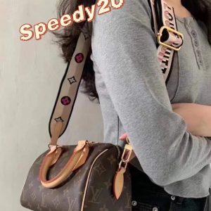 新版肩带可调节 图1