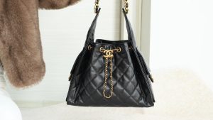 Chanel small hobo 黑金 小号 图1