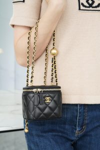 chanel金属球系列 22b新款小盒子 图4