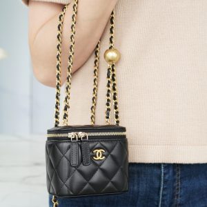 chanel金属球系列 22b新款小盒子 图4