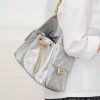 Chanel small hobo 银色 小号 图1
