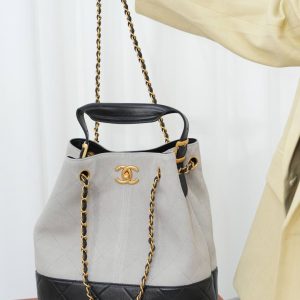 Chanel 25A 水桶包 灰色 图2