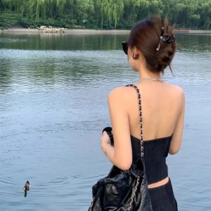 CHANEL 22 bag 垃圾袋 上身图 图1