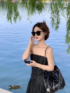 CHANEL 22 bag 垃圾袋 上身图 图2