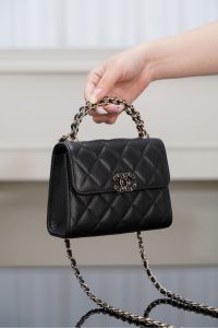 Chanel 25s 交叉手柄kelly 黑金荔枝 竖款 图4