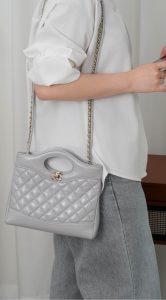 Chanel 31bag mini 浅灰 图9