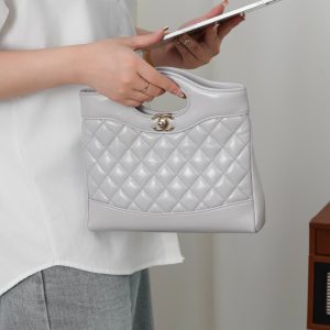 Chanel 31bag mini 浅灰 图2
