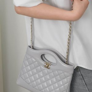 Chanel 31bag mini 浅灰 图4