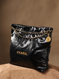CHANEL 香奈儿 刘雯同款中号金字 22bag系列中号 图5