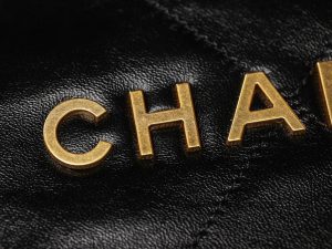 CHANEL 香奈儿 刘雯同款中号金字 22bag系列中号 图9