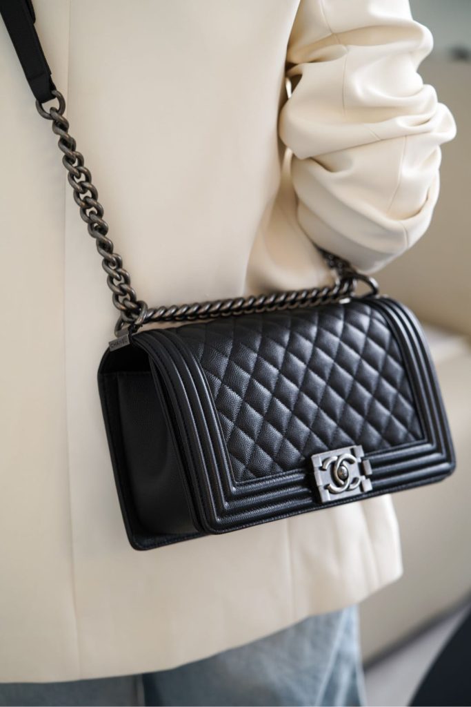 Chanel Leboy 小球纹 黑银中号 图1