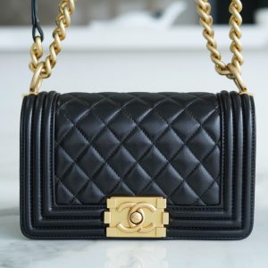 Chanel Leboy 小羊皮黑金 小号 图2