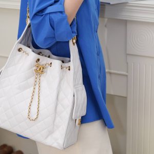 Chanel hobo bag 白色鱼子酱 中号 图7