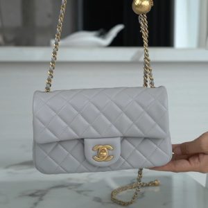 Chanel 王̆̈炸̆̈ CF金属球 大Mini 浅灰色 图1