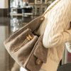 Chanel 灰色麂皮hobo 小号 图1