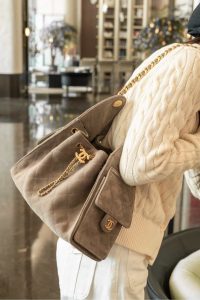 Chanel 灰色麂皮hobo 小号 图1