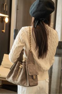 Chanel 灰色麂皮hobo 小号 图3