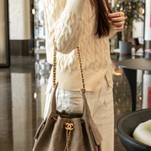 Chanel 灰色麂皮hobo 小号 图9