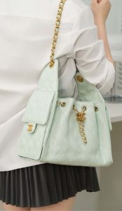 Chanel small hobo 薄荷绿小号 图9