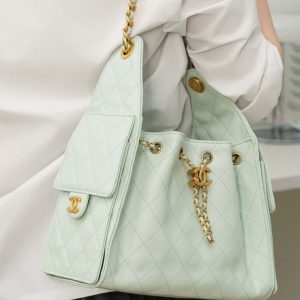 Chanel small hobo 薄荷绿小号 图9