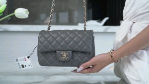CF Classic Flap |羊皮 MINI 深灰色 图1