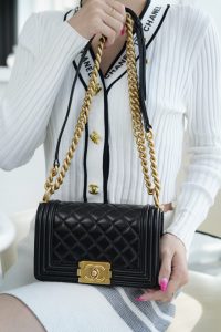 Chanel Leboy 小羊皮黑金 小号 图2