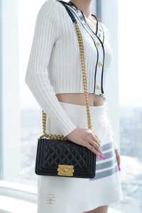 Chanel Leboy 小羊皮黑金 小号 图6