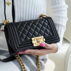 Chanel Leboy 小羊皮黑金 小号 图7