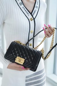 Chanel Leboy 小羊皮黑金 小号 图9