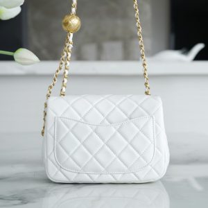 Chanel 金属球方胖子 白色 图4