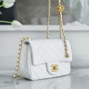 Chanel 金属球方胖子 白色 图7