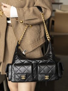 CHAENL 25c 大号嬉皮 hobo bag 黑金 图7
