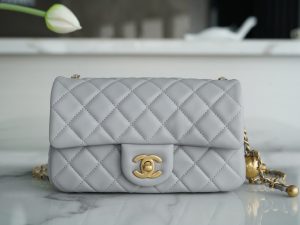 Chanel 王̆̈炸̆̈ CF金属球 大Mini 浅灰色 图2