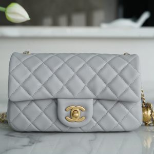 Chanel 王̆̈炸̆̈ CF金属球 大Mini 浅灰色 图2