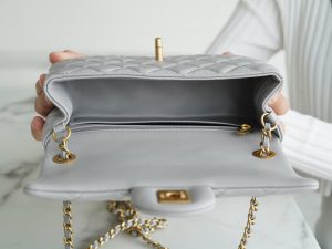 Chanel 王̆̈炸̆̈ CF金属球 大Mini 浅灰色 图8