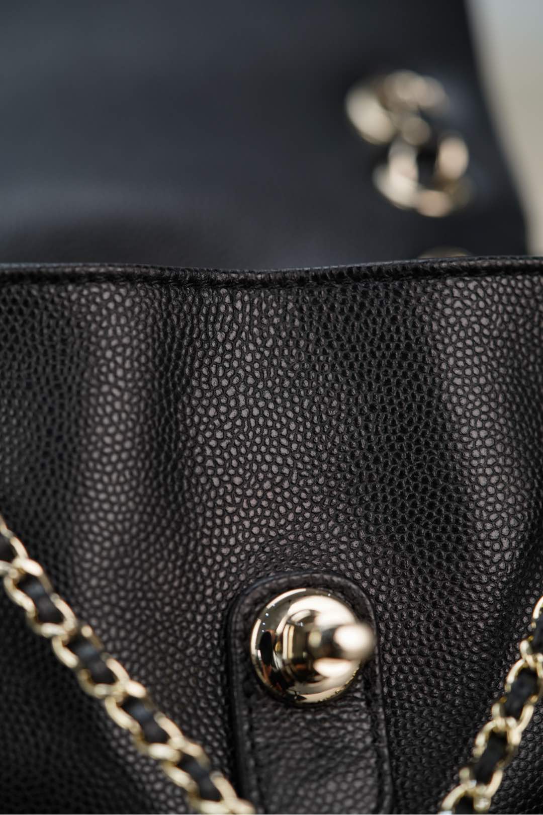 CHANEL 23P新款 Duma双肩 牛皮 中号黑色 图6