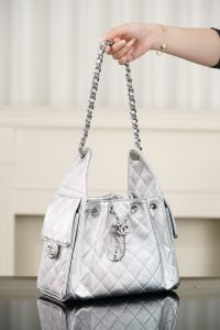 Chanel 26c 25bag 抽绳水桶包 银色银扣小号 图4