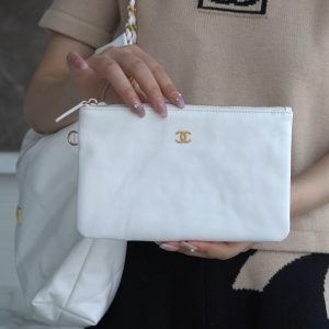 中号白色金扣 图1