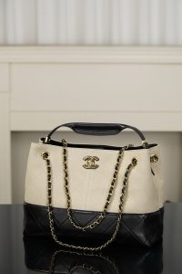 Chanel 26ss熊猫配色 米色帆布购物袋 小号 图3
