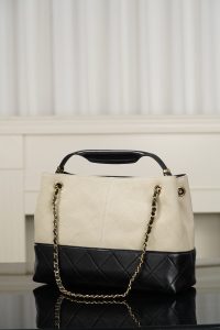 Chanel 26ss熊猫配色 米色帆布购物袋 小号 图7