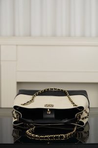 Chanel 26ss熊猫配色 米色帆布购物袋 小号 图8