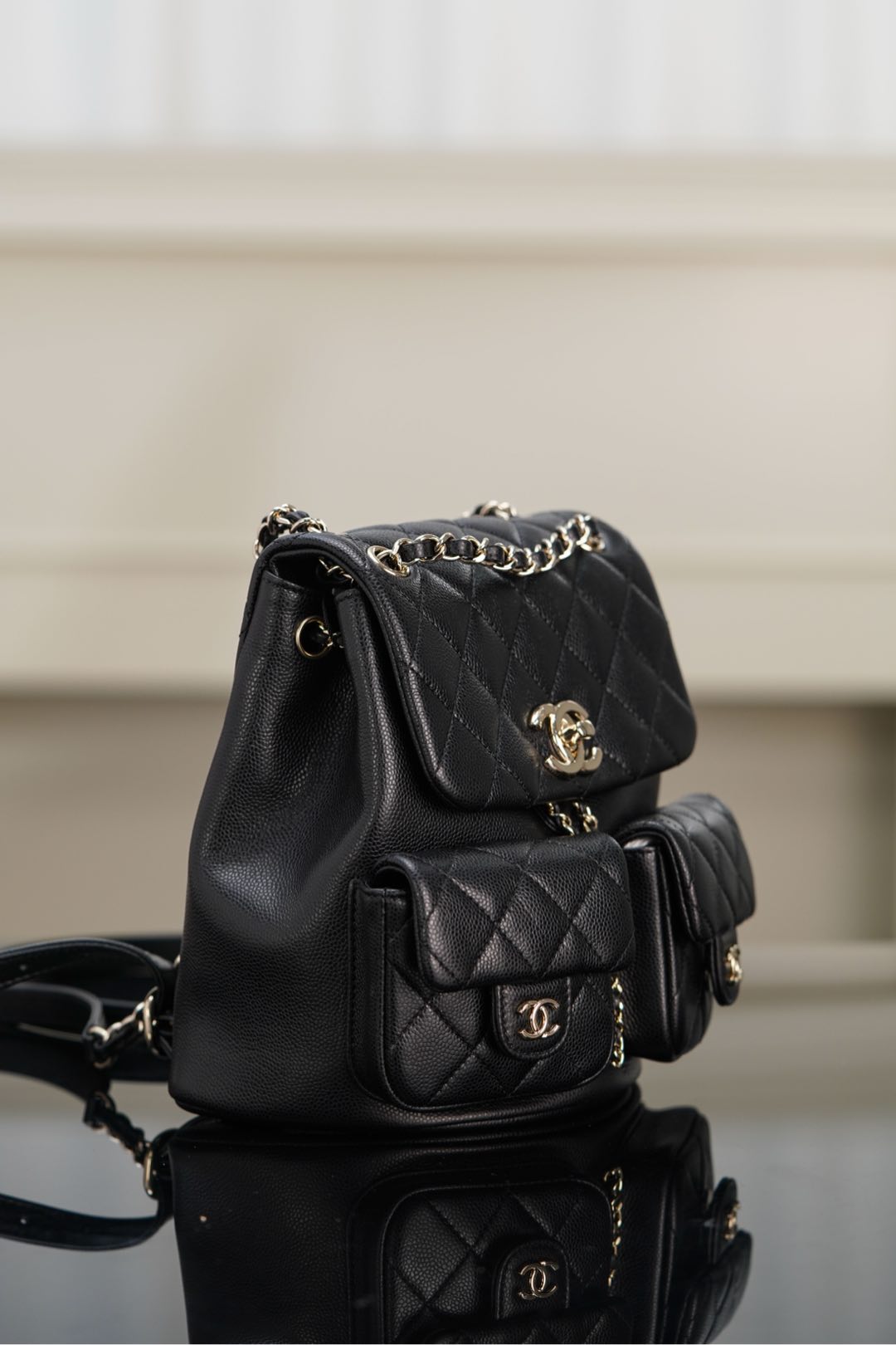 CHANEL 23P新款 Duma双肩 牛皮 中号黑色 图3