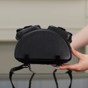 CHANEL 23P新款 Duma双肩 牛皮 中号黑色 图9