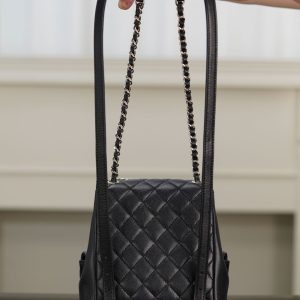 CHANEL 23P新款 Duma双肩 牛皮 中号黑色 图10