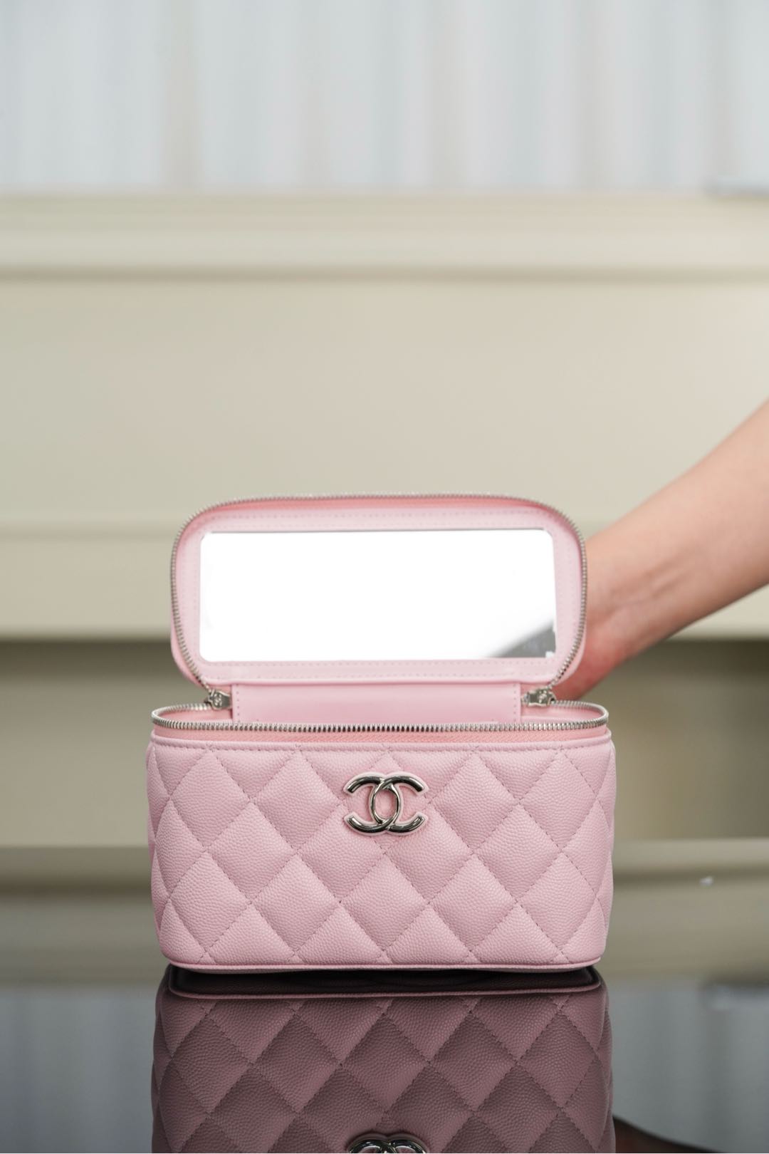 Chanel 25P 隐藏款 手柄长盒子包 粉色 荔枝牛 图4