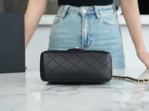 Chanel 金属球方胖子 黑◾ 图4