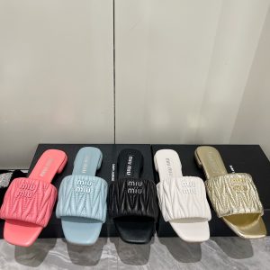 miumiu 最新款 图1