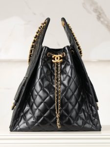 Chanel 嬉皮hobo包 黑金中号 图1